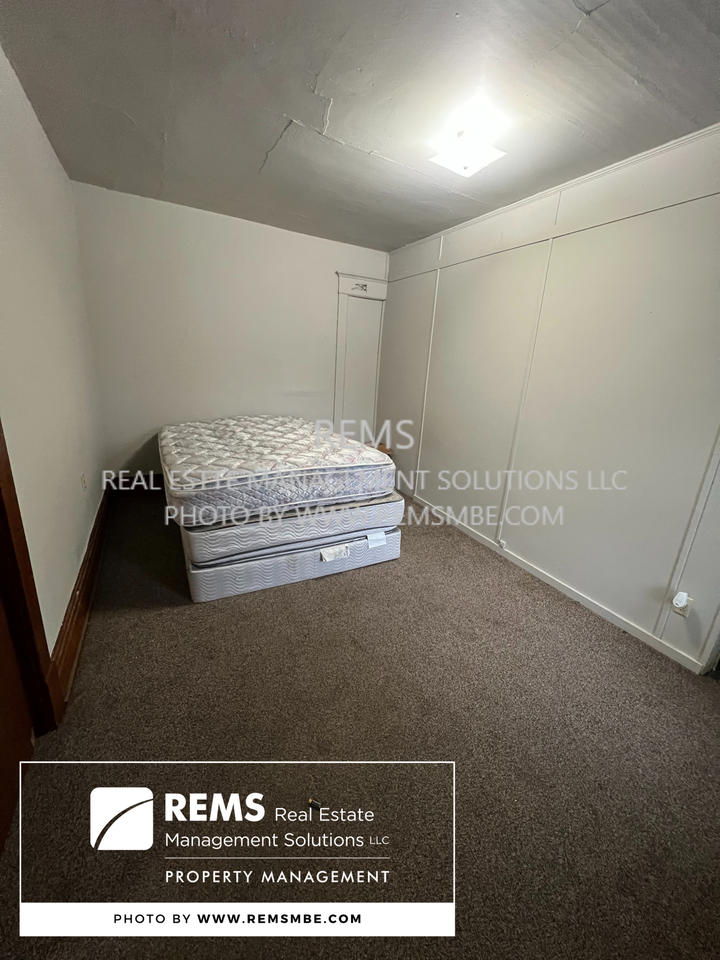 420 North Pine Street - 1 Front #1 - Photo 6 of 7