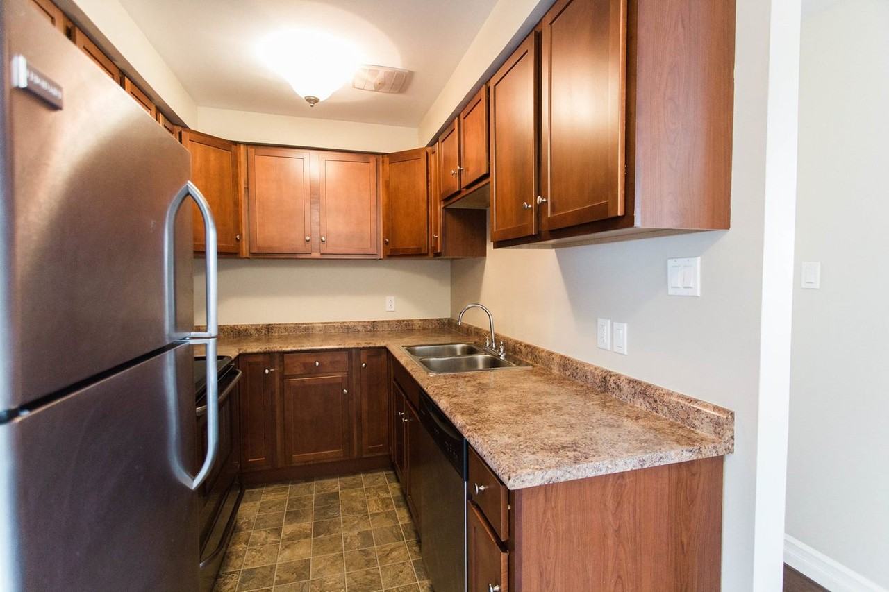 Sunridge Place - Photo 3 of 10