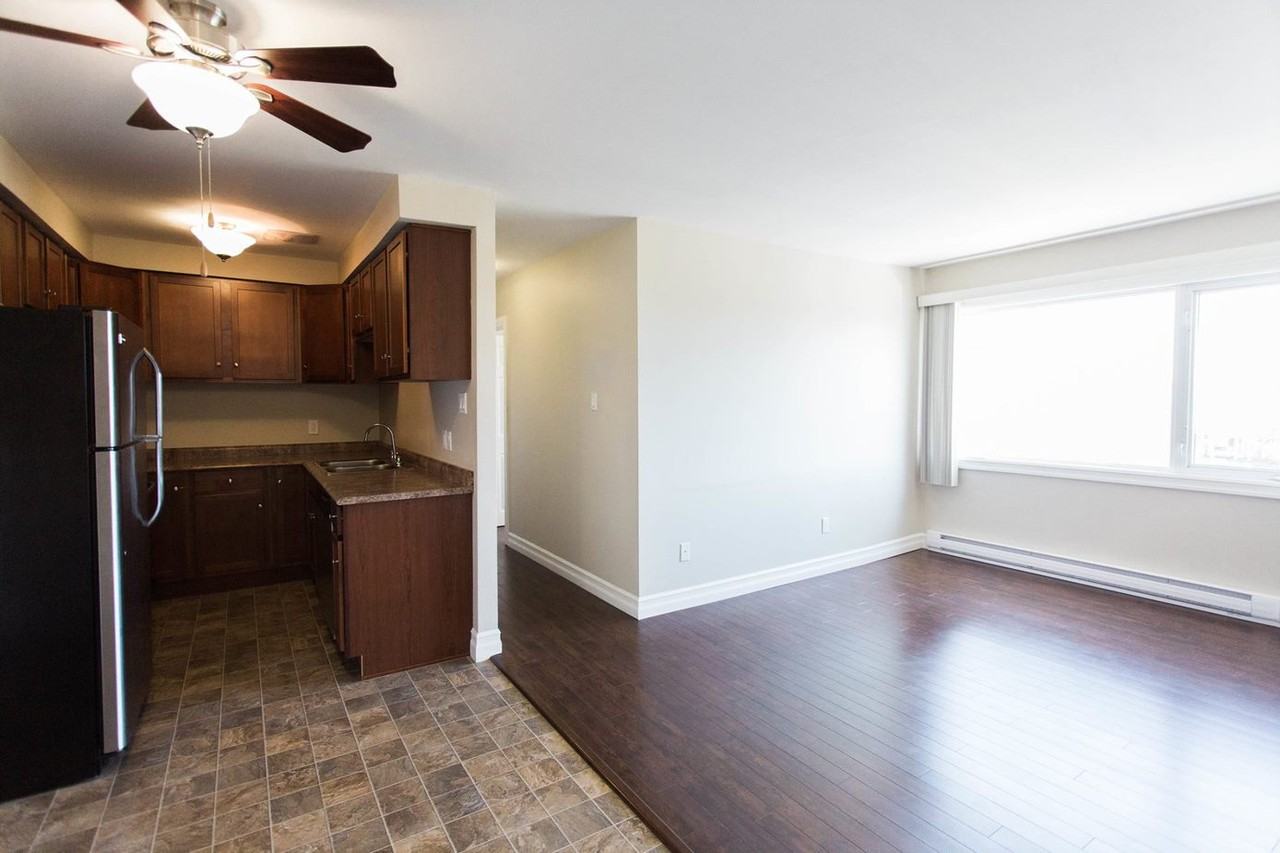 Sunridge Place - Photo 4 of 10