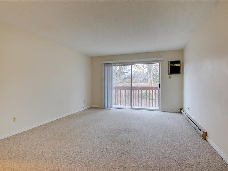 Lombardy Park Apartments - Photo 5 of 16