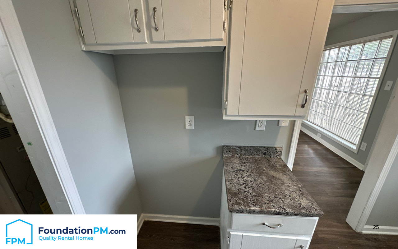 1056 University St #1 - Photo 7 of 21