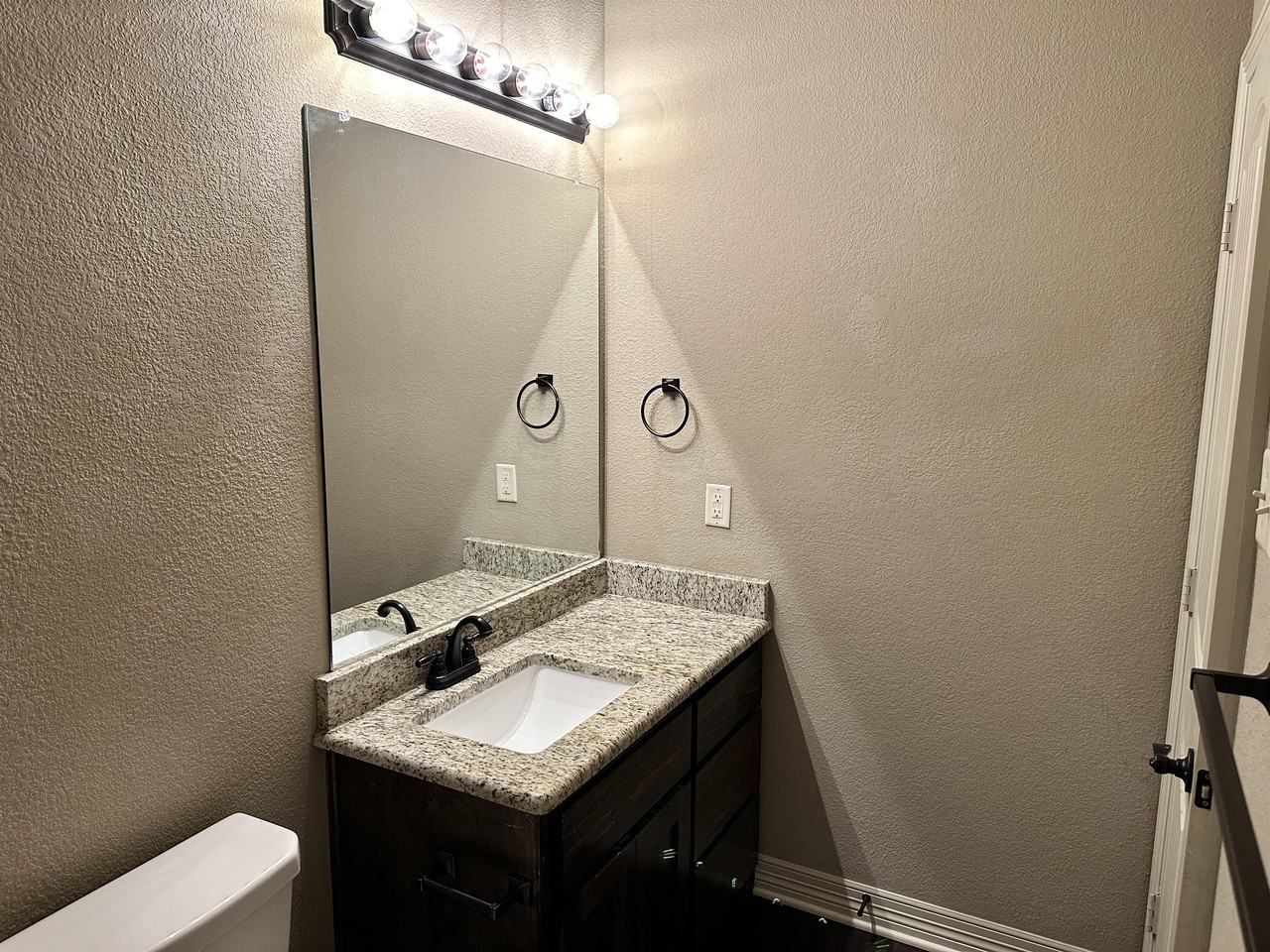 Baylor Dr 507 - 1 #1 - Photo 4 of 9