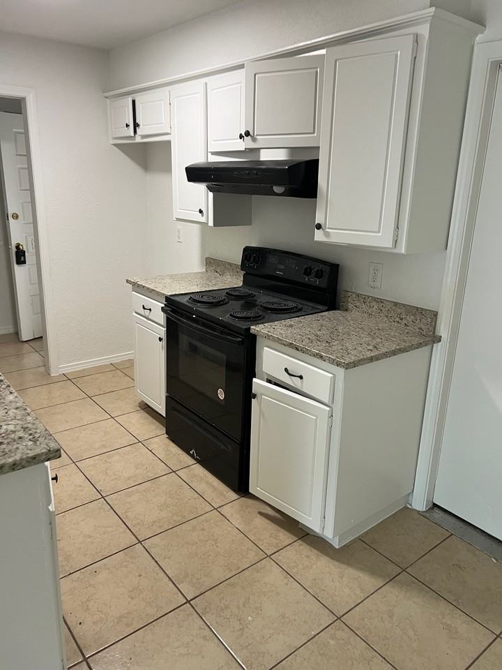 217 W Campbell Dr #1 - Photo 3 of 18