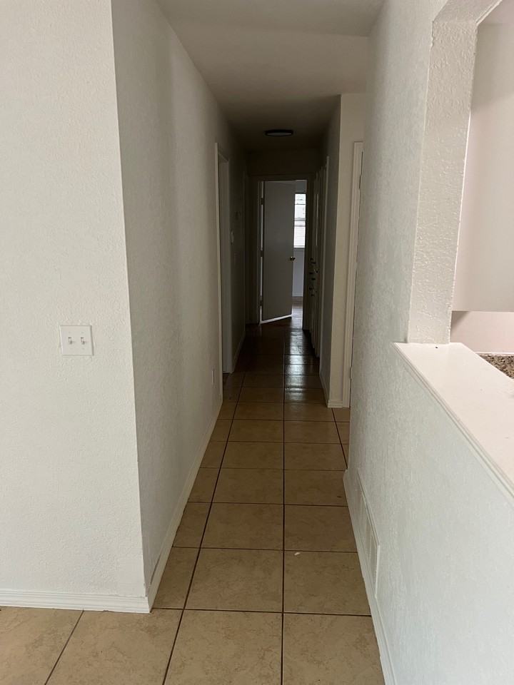 217 W Campbell Dr #1 - Photo 5 of 18