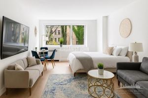 featured image of E 38th St #206