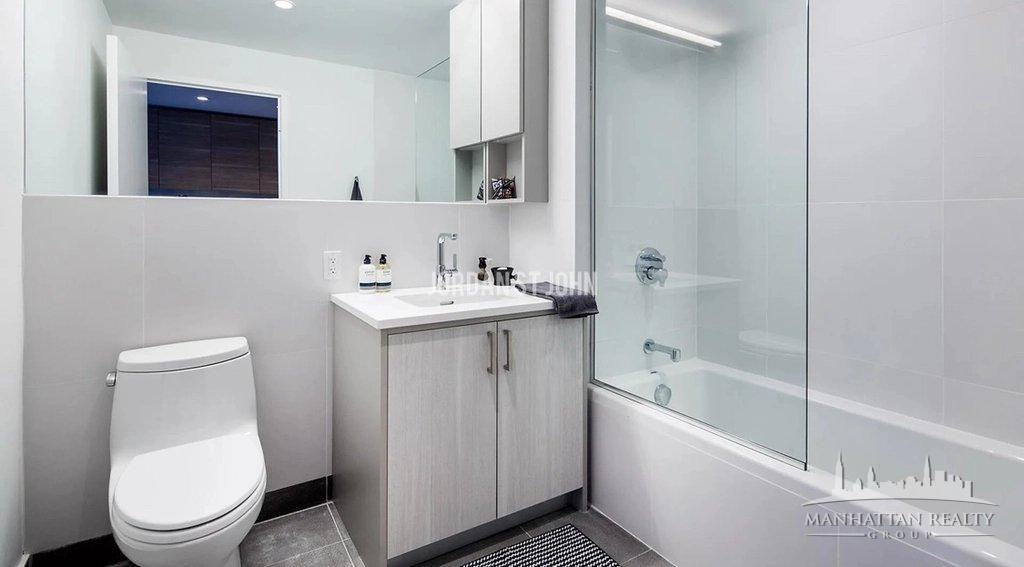 E 38th St #206 - Photo 2 of 3