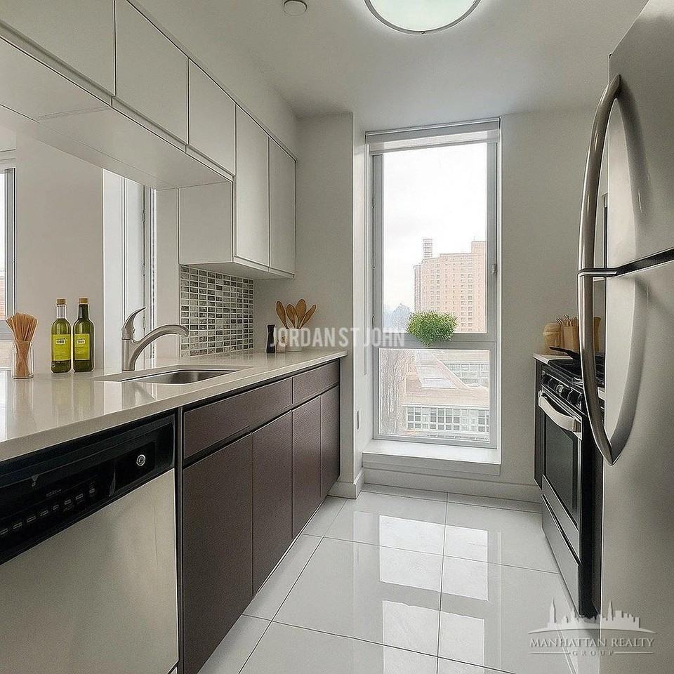 E 34th St #17F - Photo 2 of 4