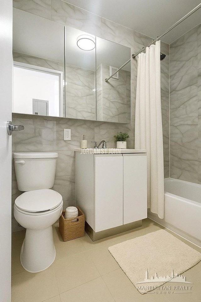 E 34th St #17F - Photo 4 of 4