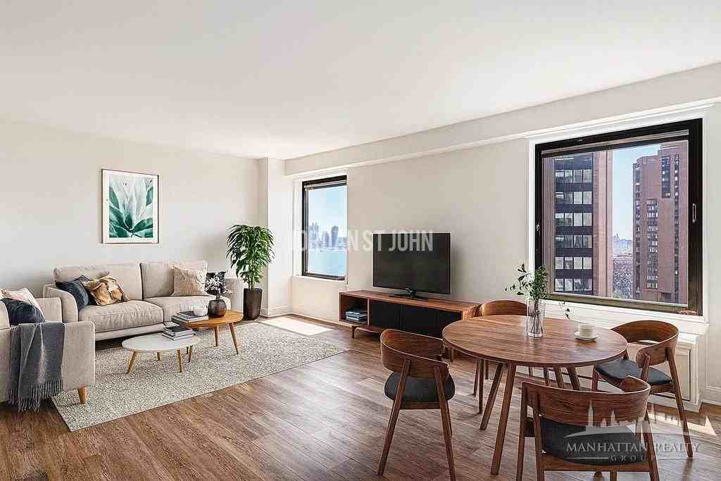 Waterside Plz #28J - Photo 3 of 6