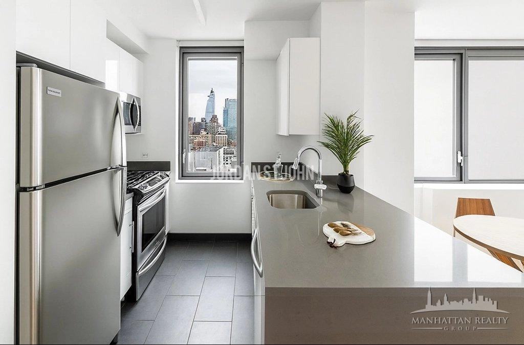 E 38th St #405 - Photo 3 of 3