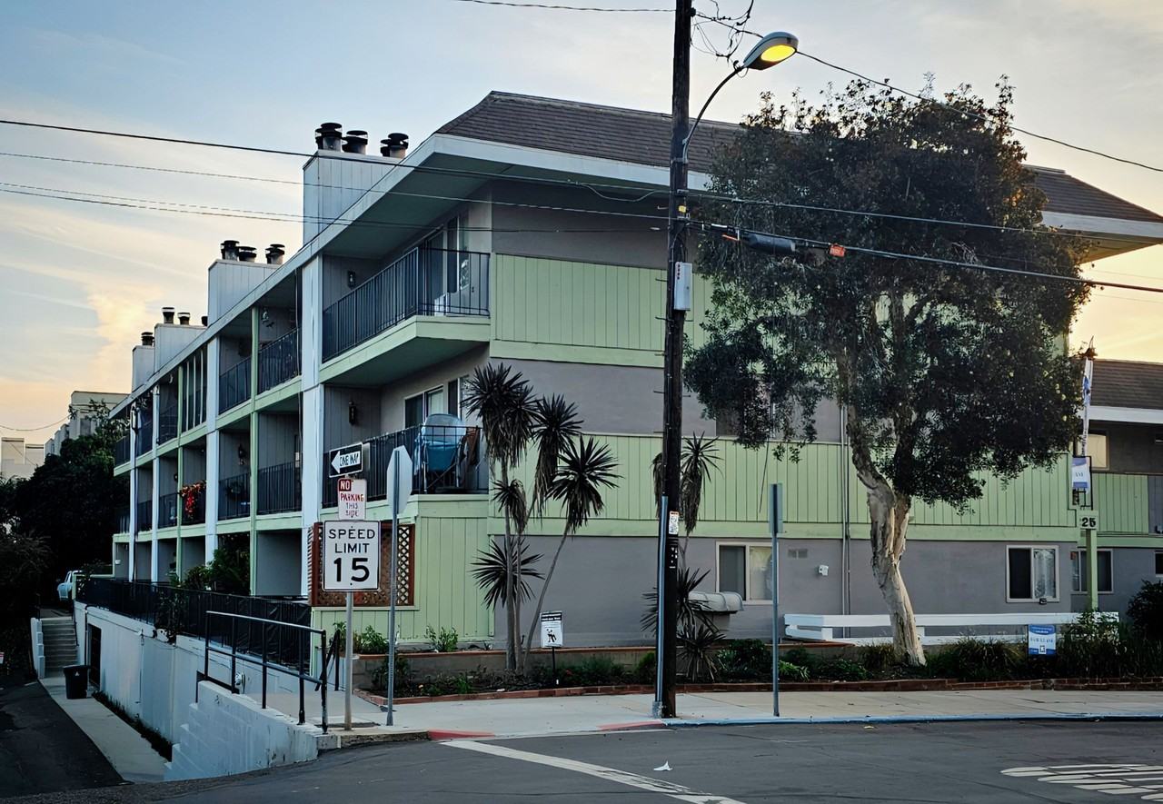 Redwood Terrace - Photo 2 of 18