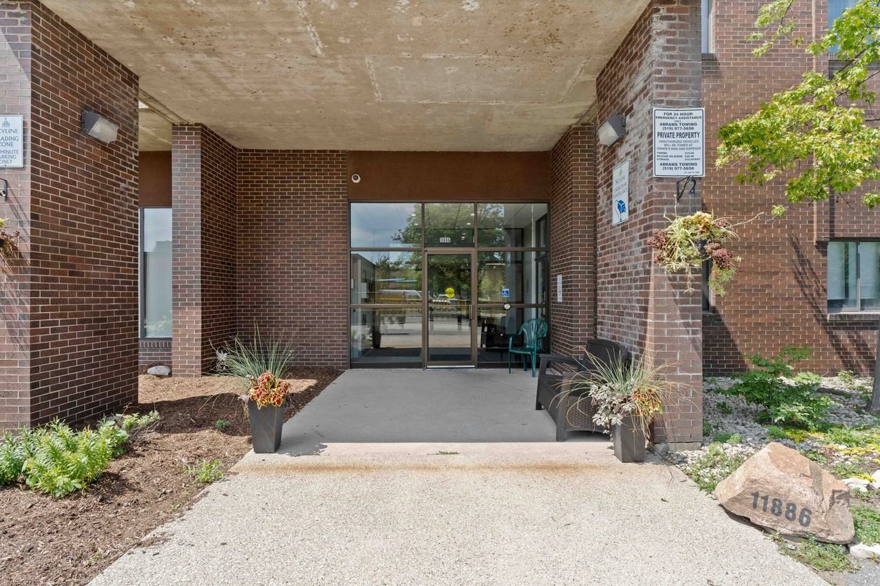 Place Tecumseh Apartments - Photo 5 of 24