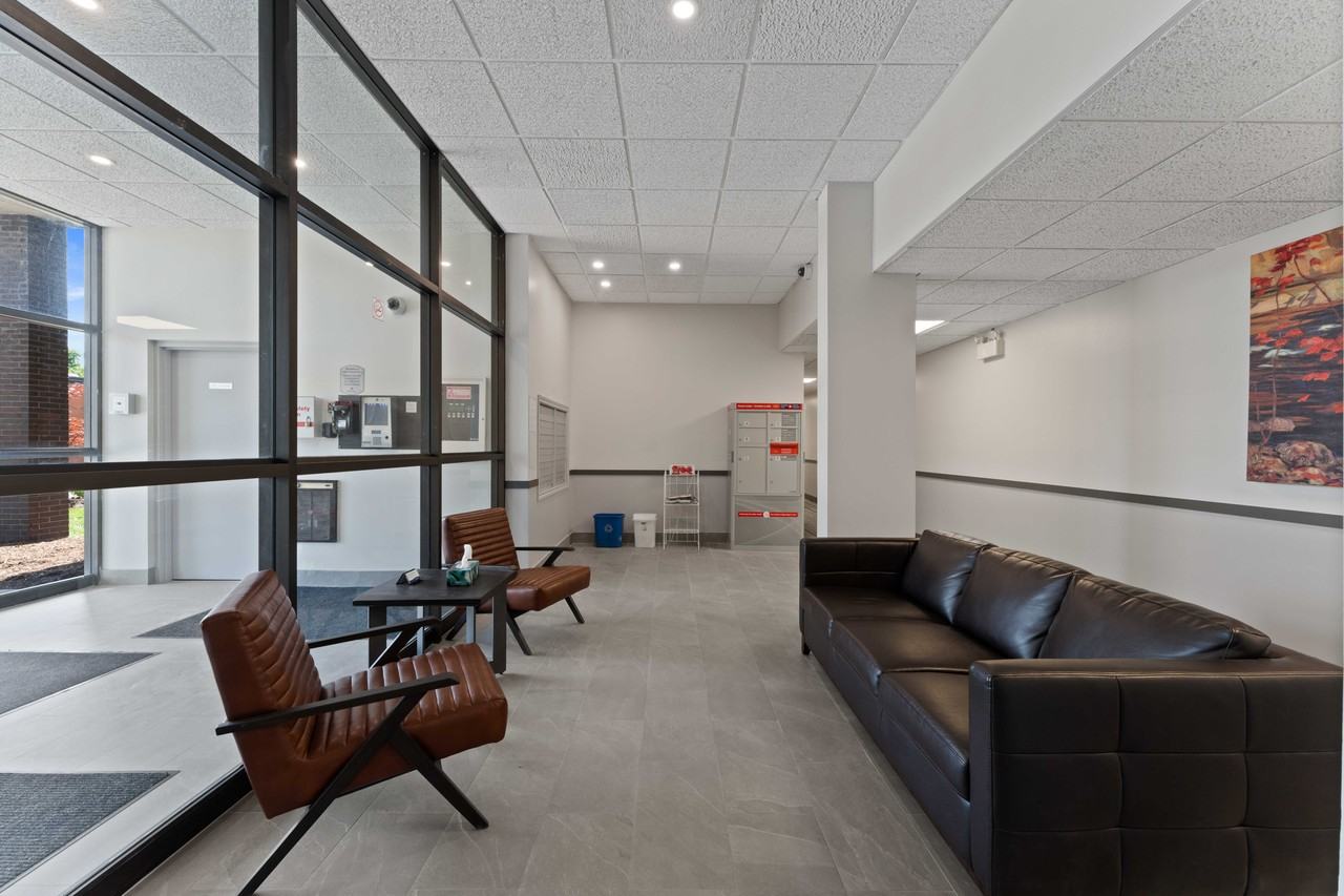 Place Tecumseh Apartments - Photo 7 of 24