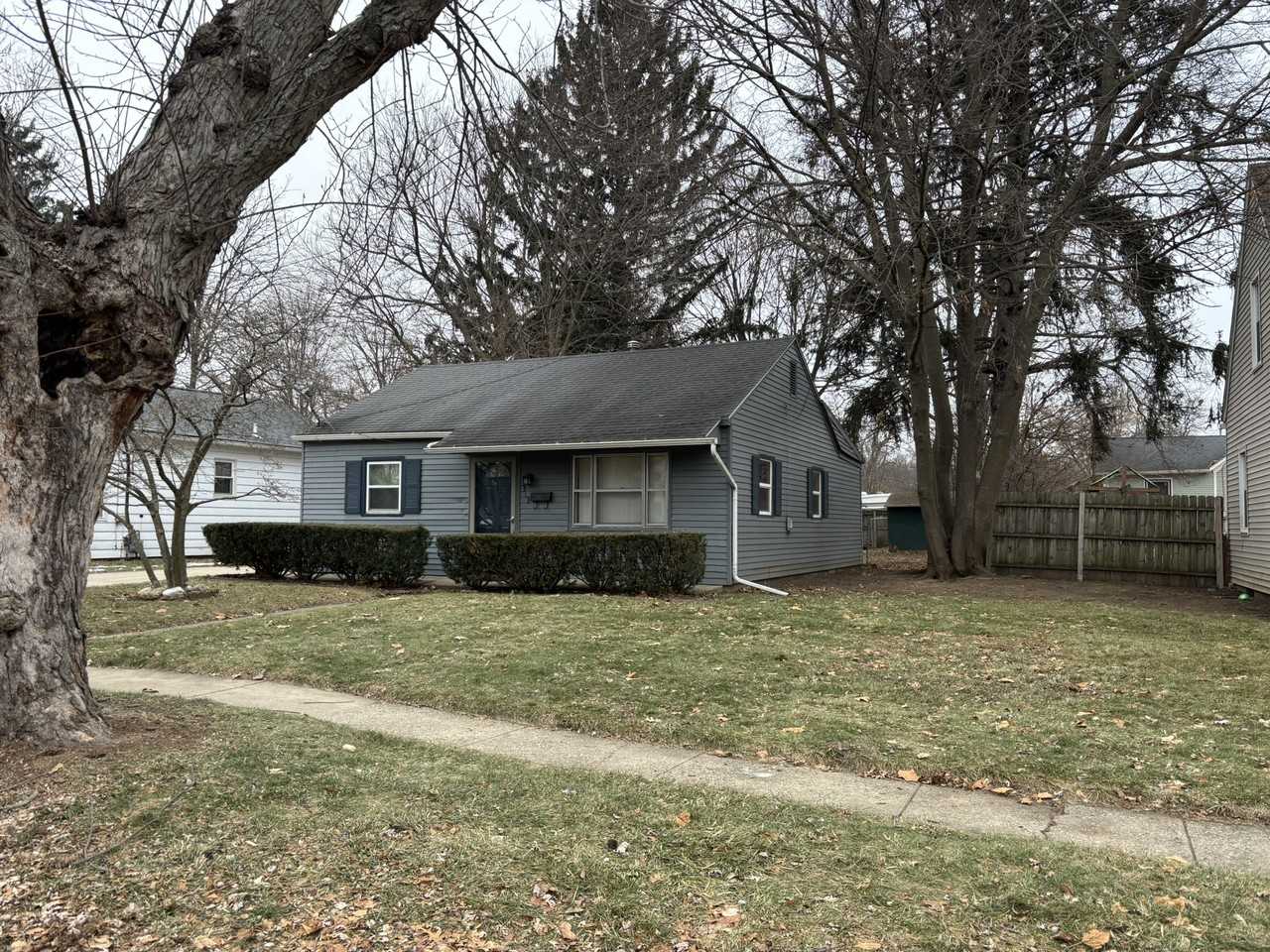 313 E North St #1 - Photo 2 of 15