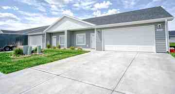 featured image of 4336 Dawn St #1