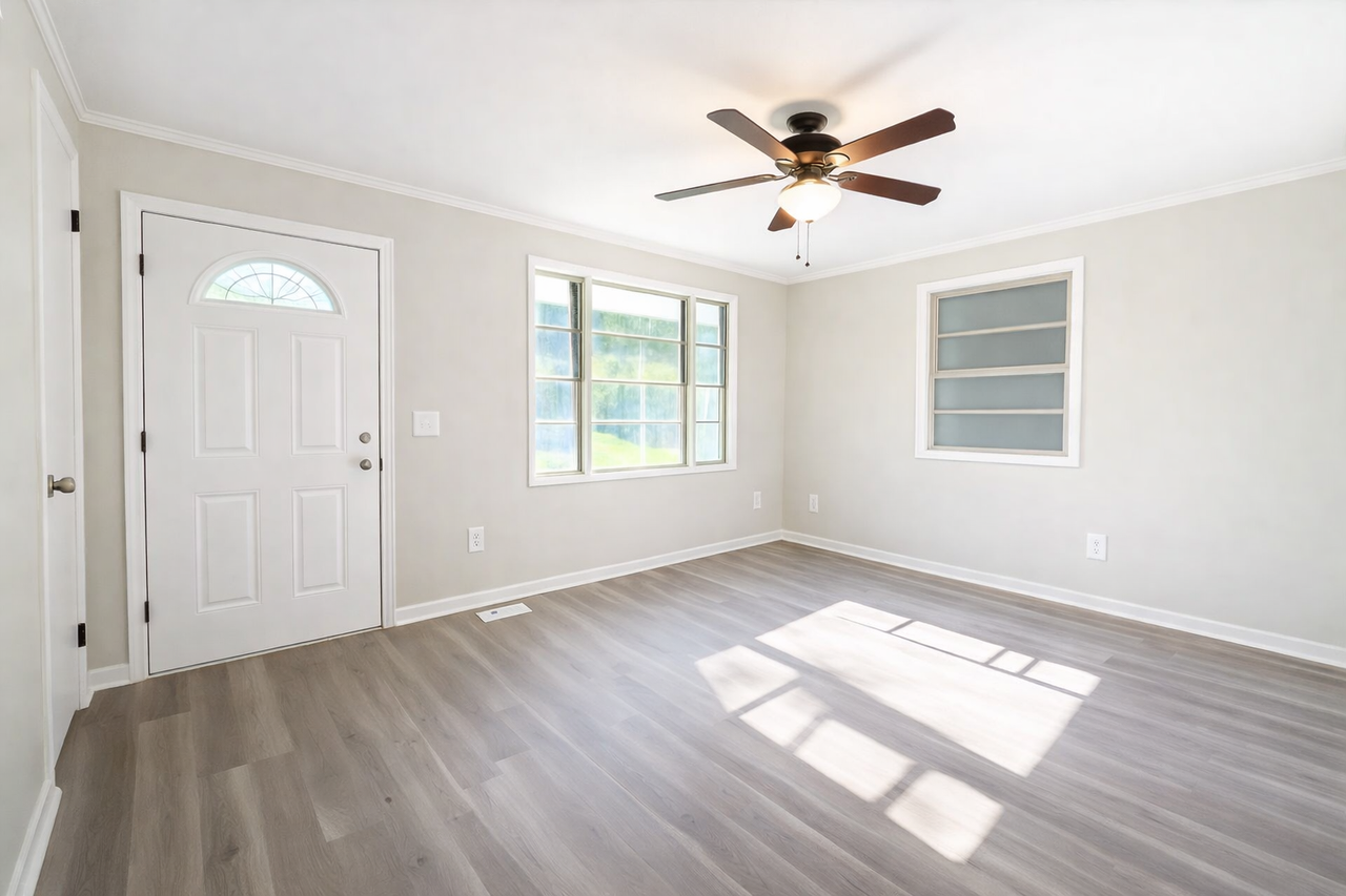 547 Holly Dr #1 - Photo 2 of 9