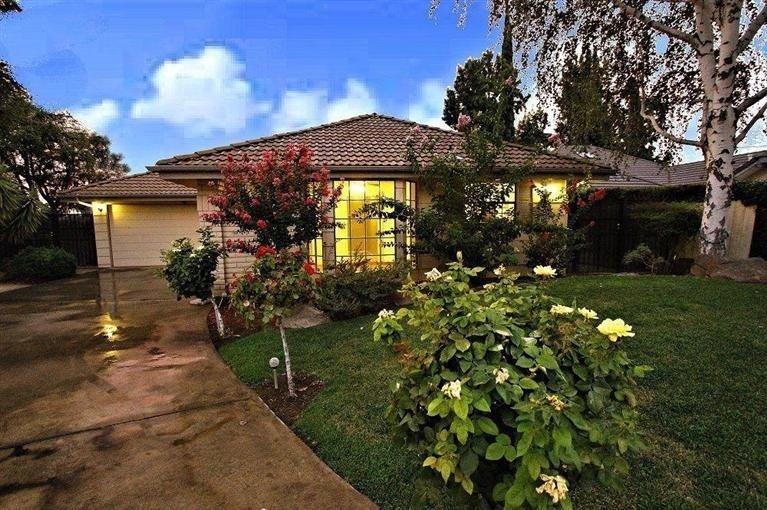 1694 W Bullard Ave #1 - Photo 3 of 12