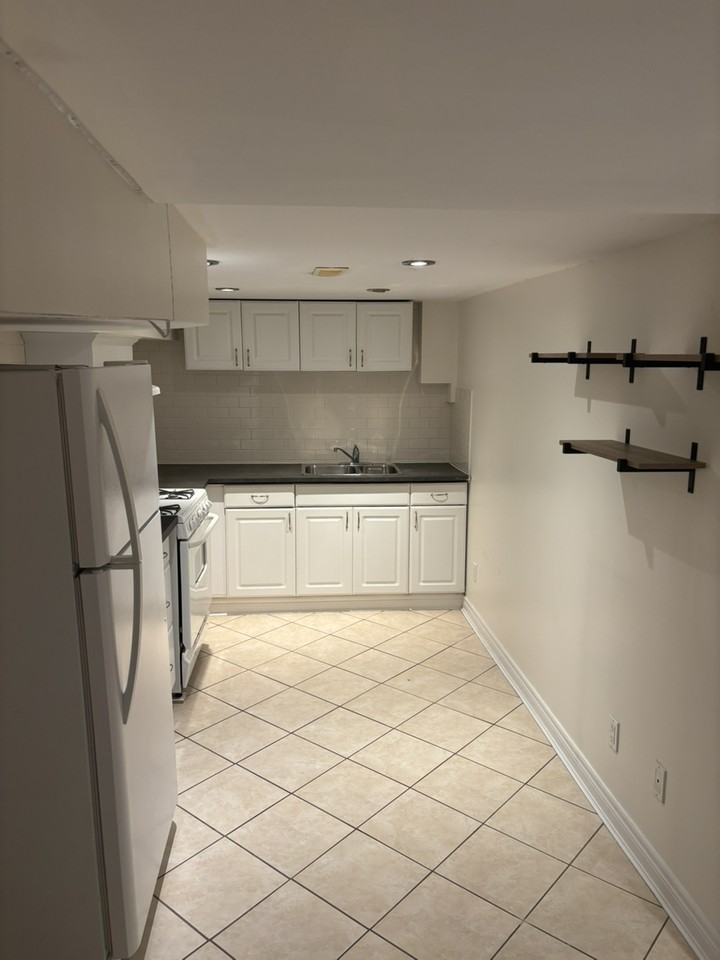 College St & Crawford St - Photo 3 of 12