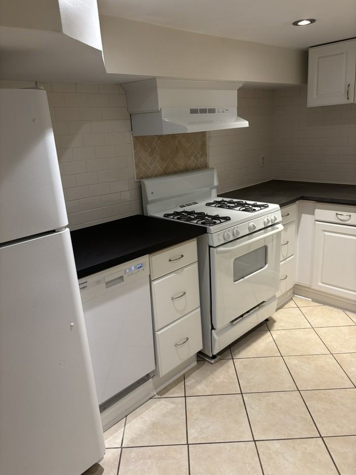 College St & Crawford St - Photo 6 of 12