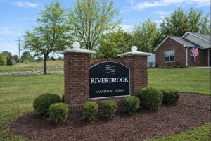 featured image of 43 Riverbrook Cv