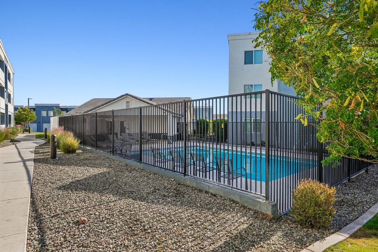 Village On Greenway - Photo 2 of 50