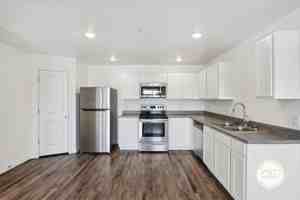 featured image of 12945 W Greenway Rd