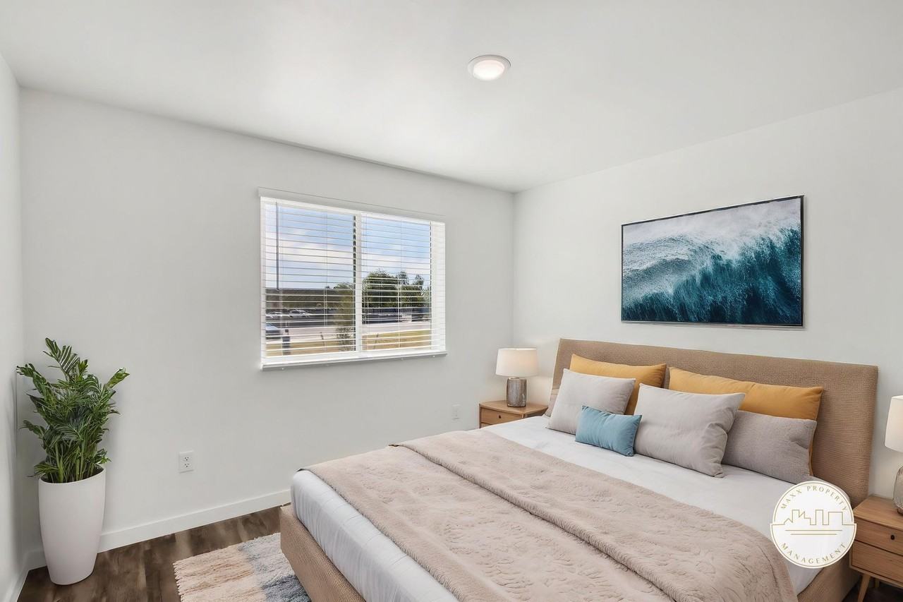 Village On Greenway - Photo 7 of 50