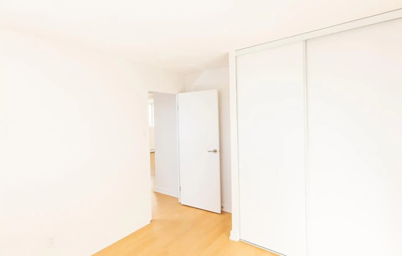 Kristin Tower - Photo 5 of 50