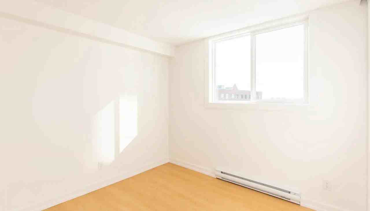 Kristin Tower - Photo 6 of 50