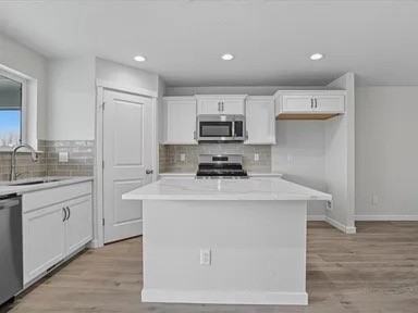 1581 Witt St #1 - Photo 5 of 37