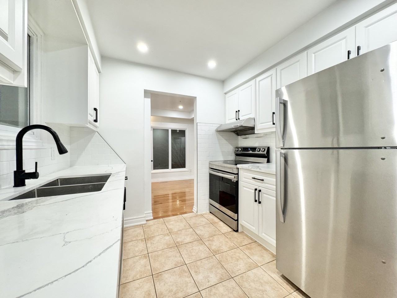 14 Harbour Heights Lane Uppr - Photo 2 of 14