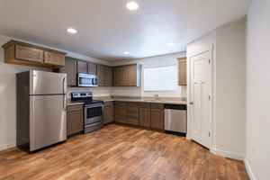 featured image of 190 E 630 N