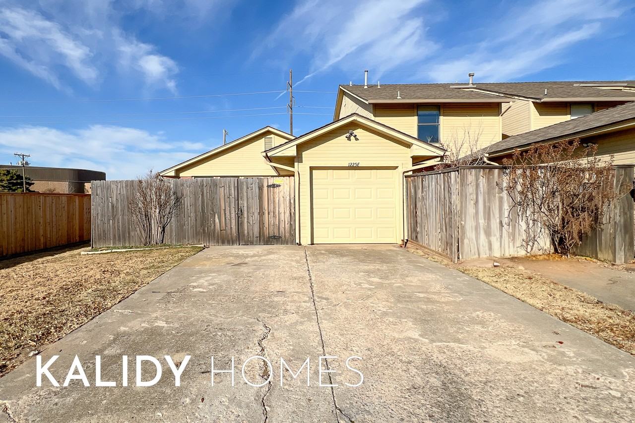 1225 Sequoyah PlaceUnit E #1 - Photo 2 of 28