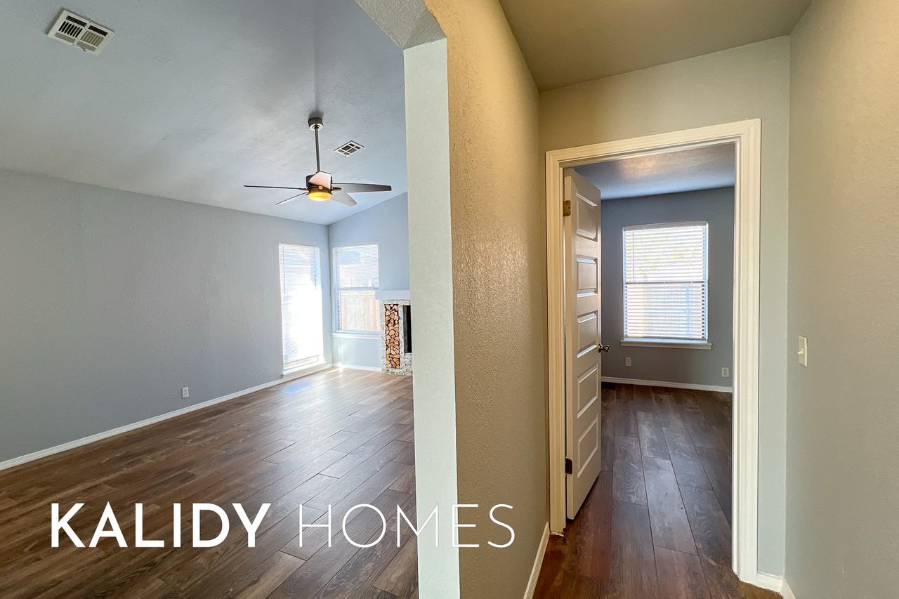 1225 Sequoyah PlaceUnit E #1 - Photo 7 of 27