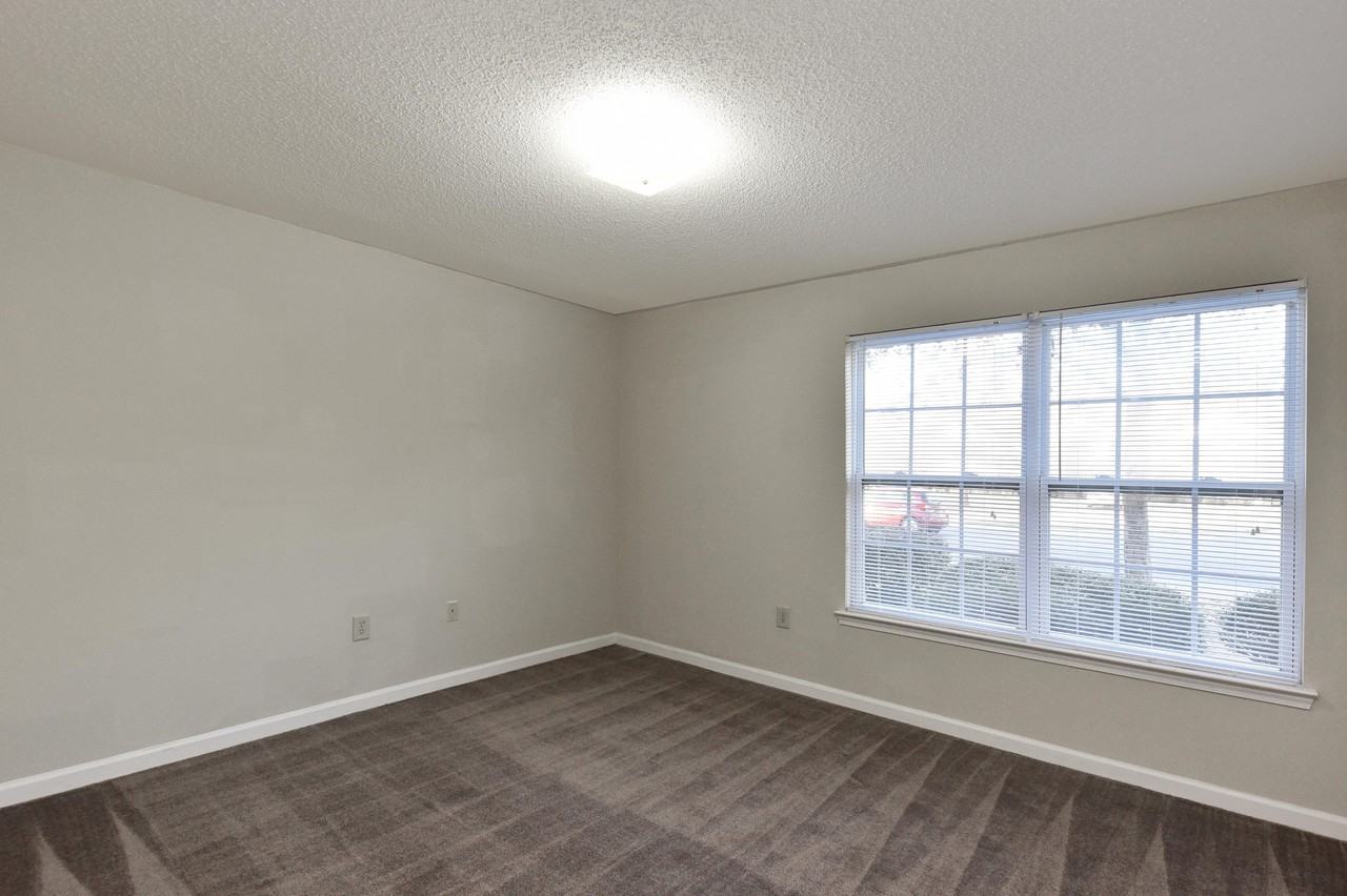 Bedford Place - Photo 3 of 24