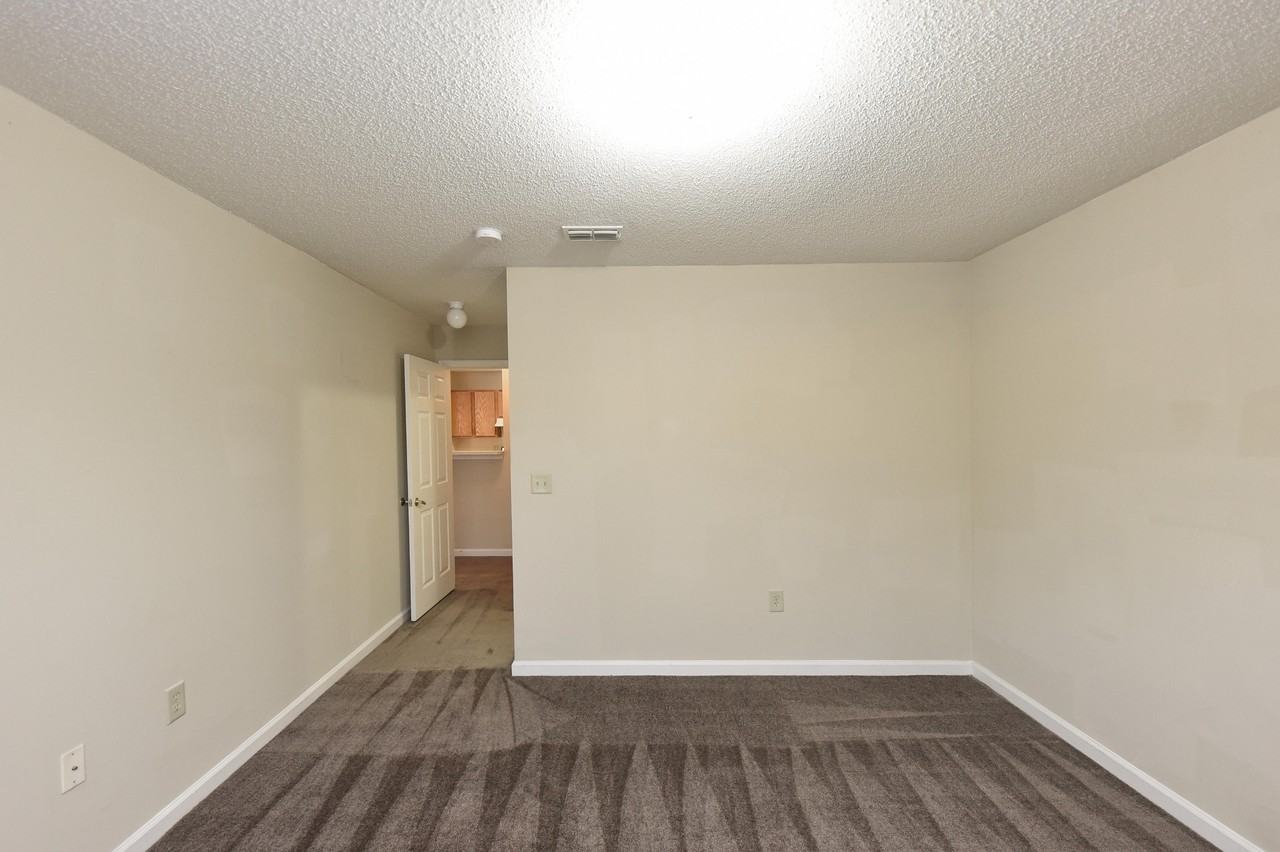 Bedford Place - Photo 5 of 24
