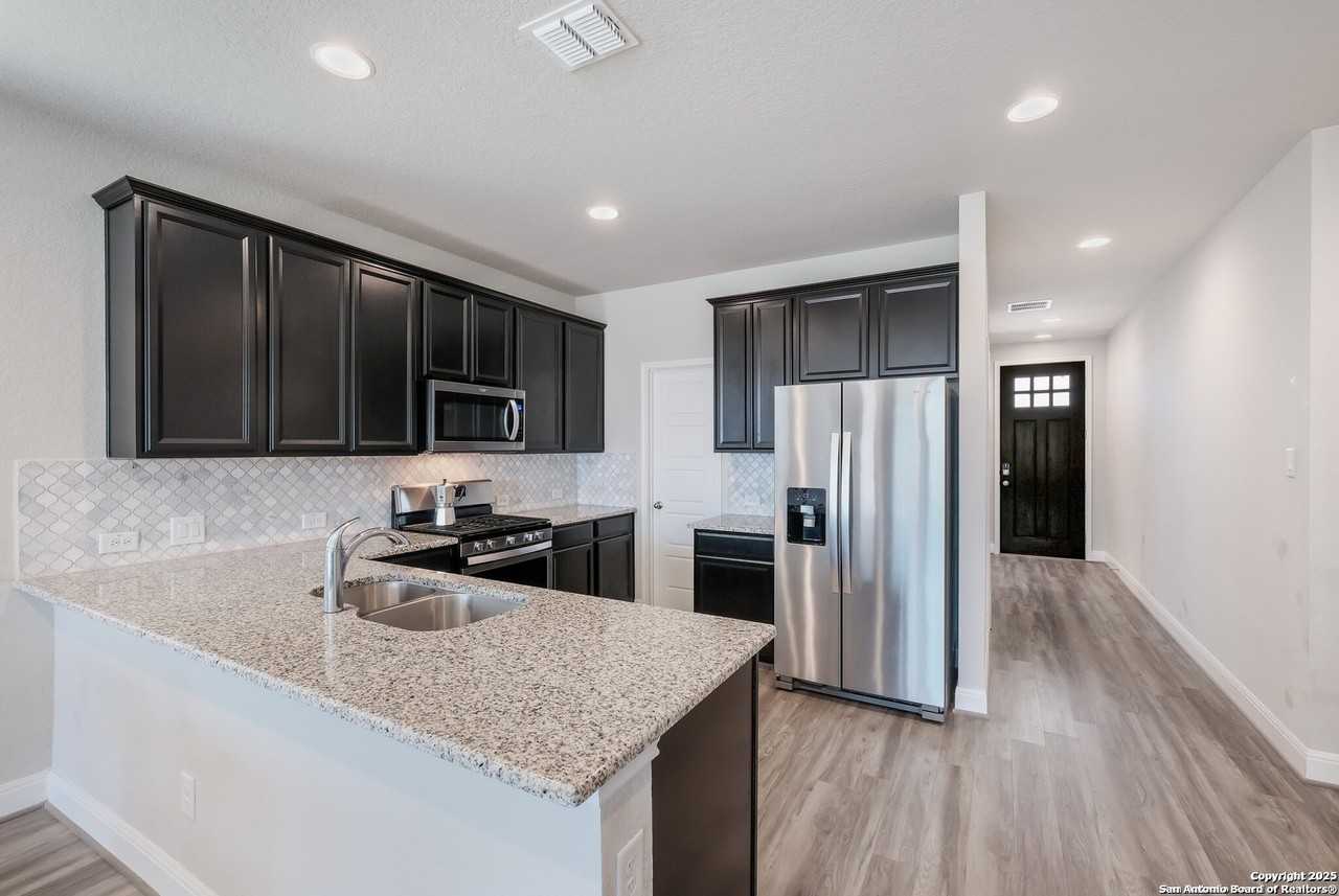 130 Abbeydell - Photo 2 of 11