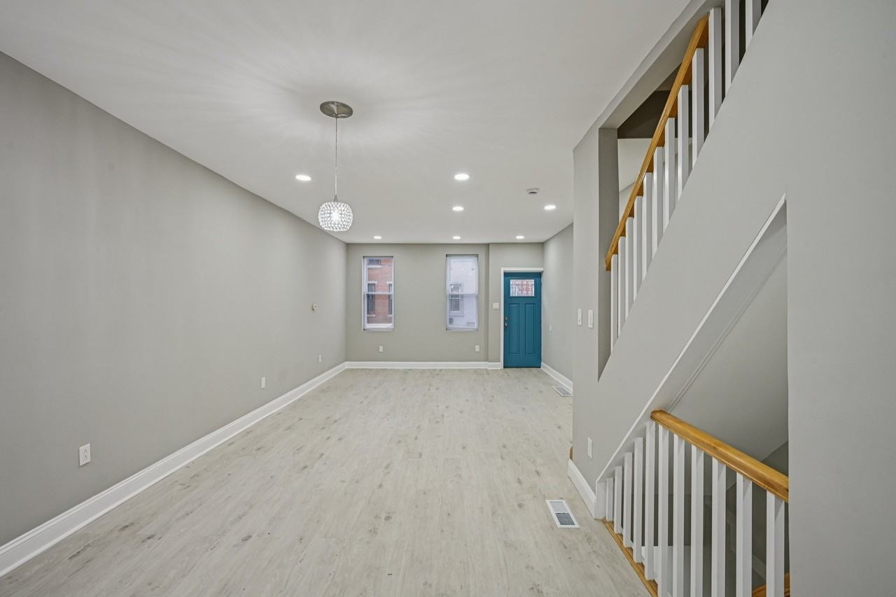 2229 N Hancock St #1 - Photo 5 of 42