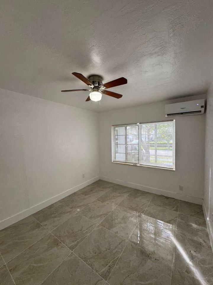 9335 Little River Dr #9335 - Photo 6 of 10