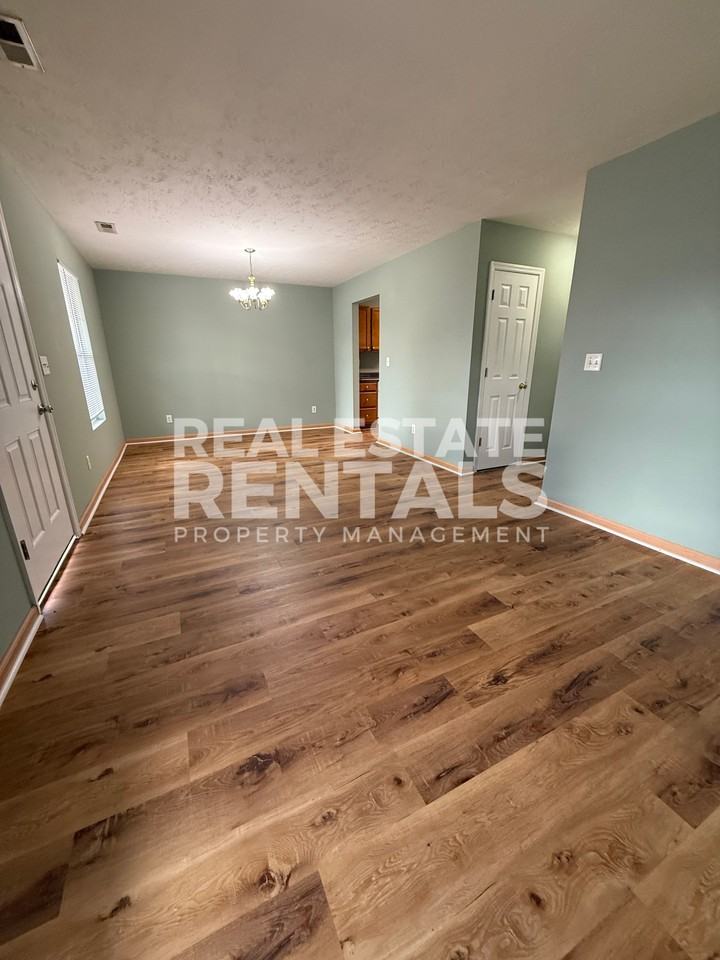 1304 Pierce St #1 - Photo 2 of 9