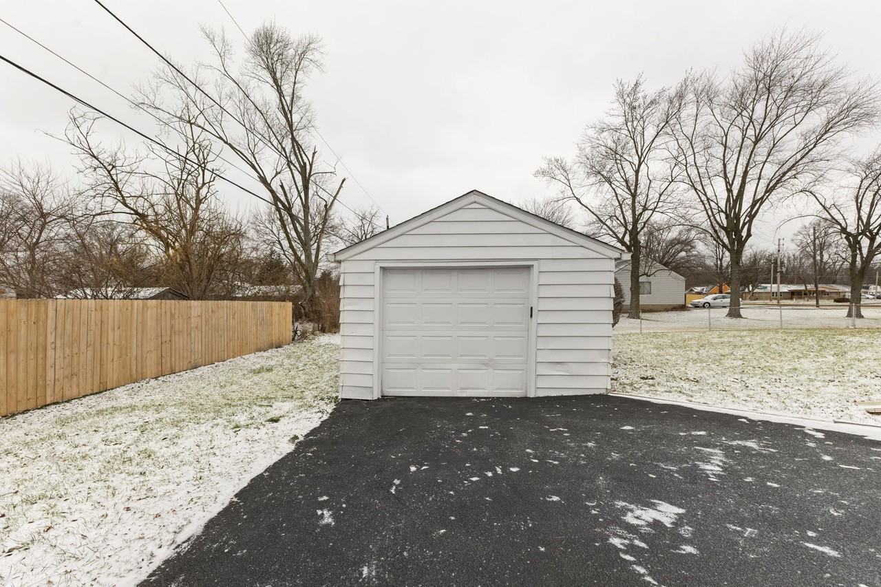 3016 N Arlington Ave #1 - Photo 6 of 26