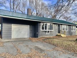 featured image of 13 Eaton St #1