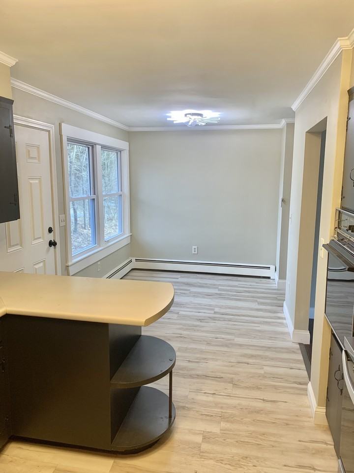 13 Eaton St #1 - Photo 3 of 14