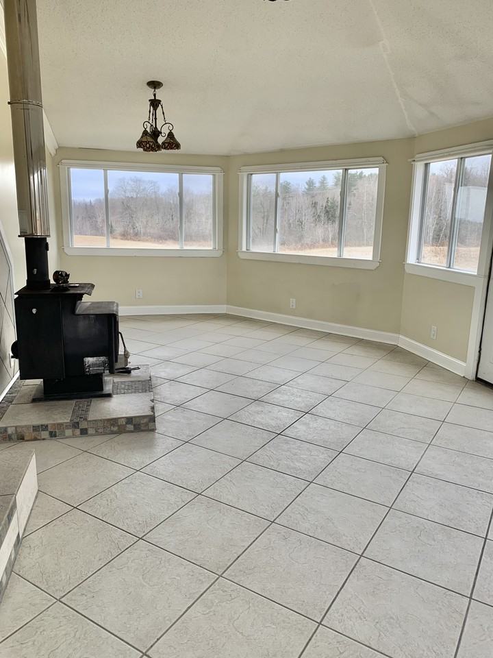 756 Stream Rd #1 - Photo 4 of 21