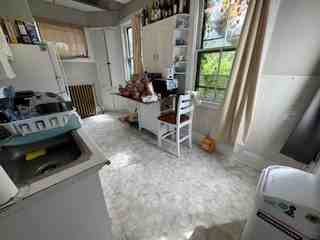 431 E Seneca St #1 - Photo 5 of 13