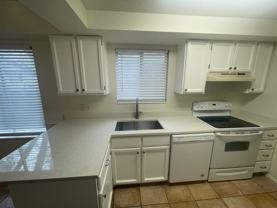 50-60 W 115 N - Photo 1 of 1