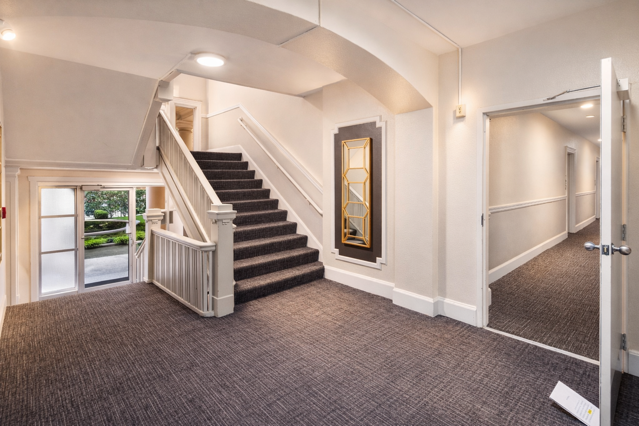 Carolina Court - Photo 7 of 34