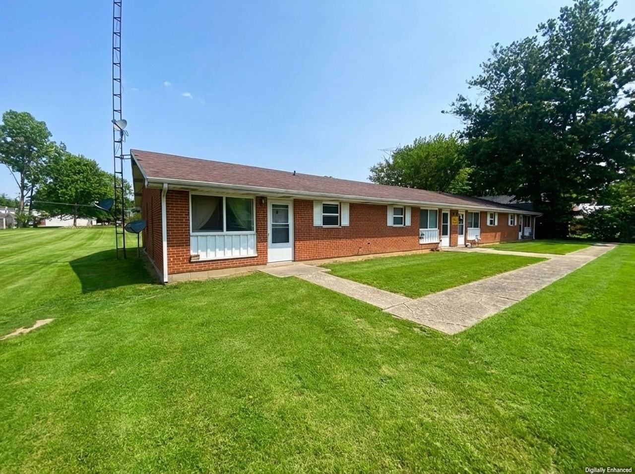 FOUNTAIN CITY APARTMENTS - Photo 6 of 10