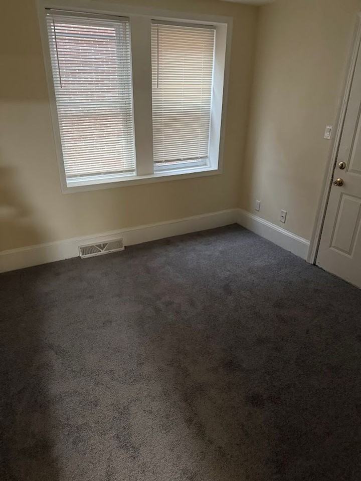 WP1 704 N. Washington St. - Photo 6 of 16