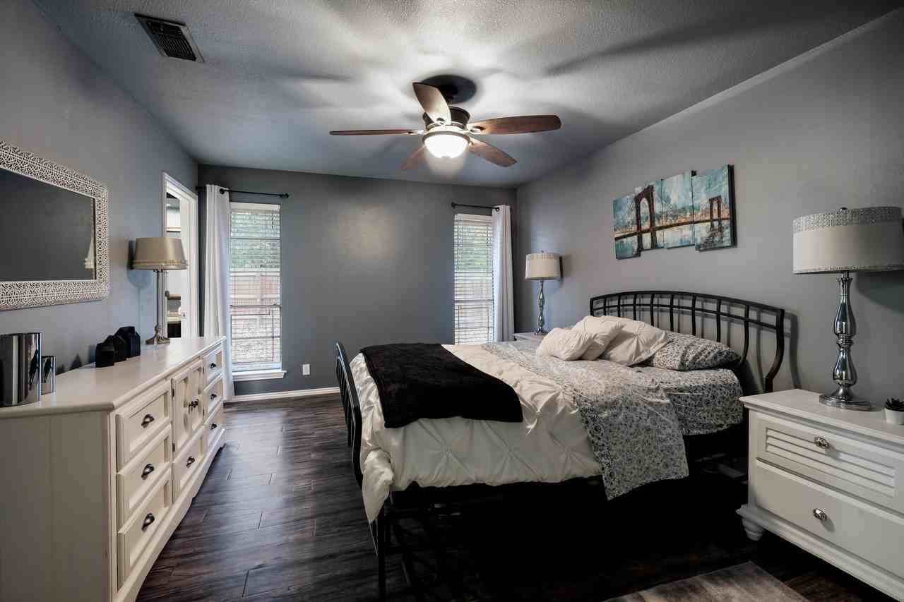 2607 Lone Summit St #1 - Photo 7 of 10